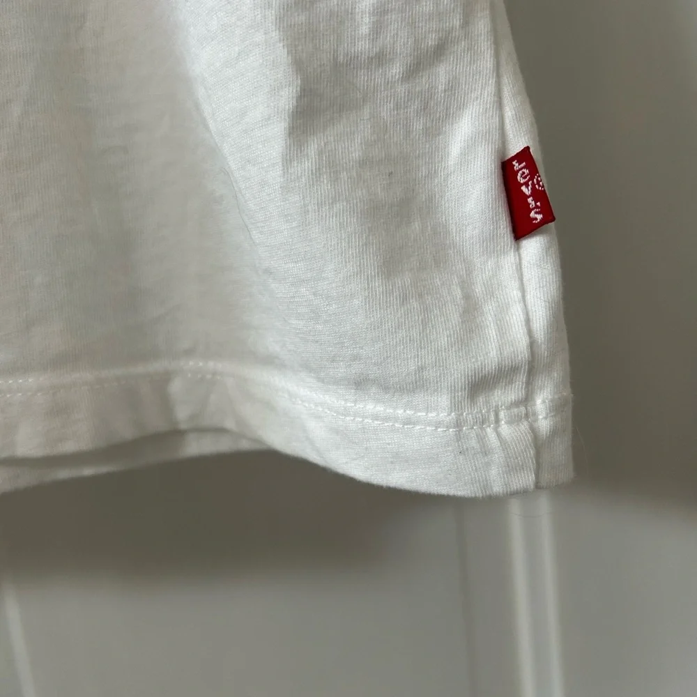 LEVI’S😎Tee - Picture 3 of 4